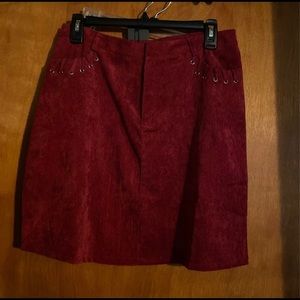 Women’s Corduroy Skirt in Wine